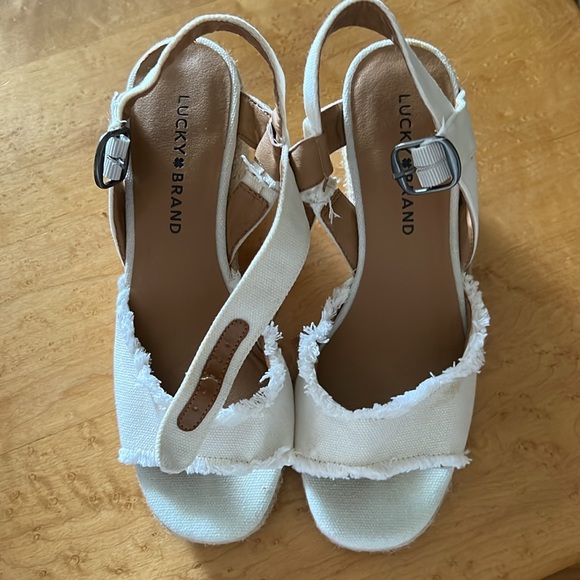 Lucky Brand sandal - Picture 1 of 2